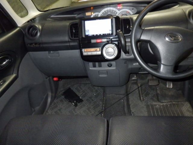 DAIHATSU TANTO 2008