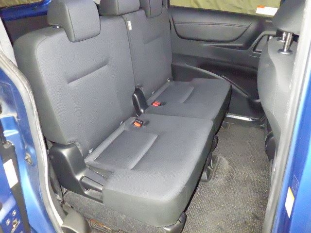 TOYOTA SIENTA 2016
