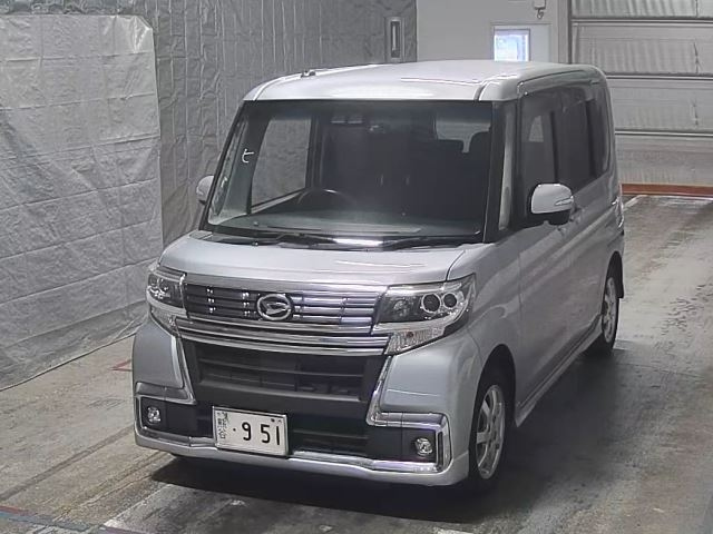 DAIHATSU TANTO 2017