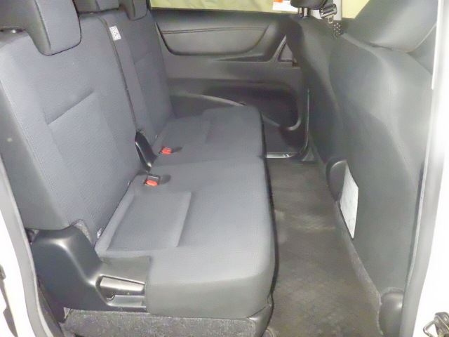TOYOTA SIENTA 2016