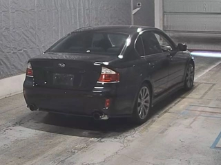 SUBARU LEGACY B4