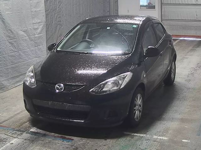 MAZDA DEMIO 2010
