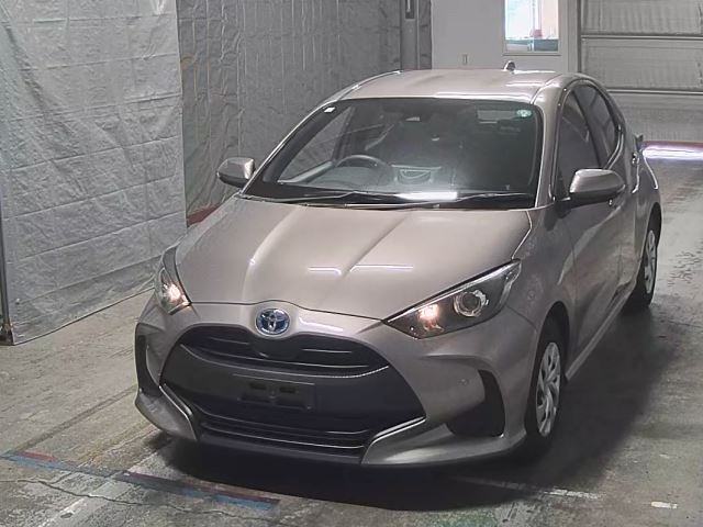 TOYOTA YARIS 2021