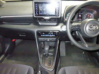 TOYOTA YARIS 2021