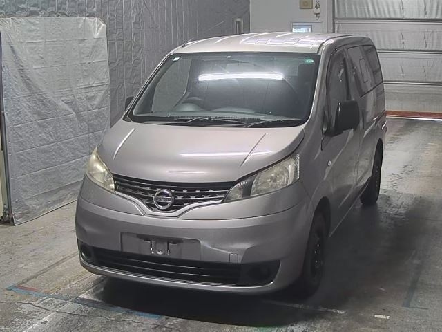 NISSAN NV200 2012