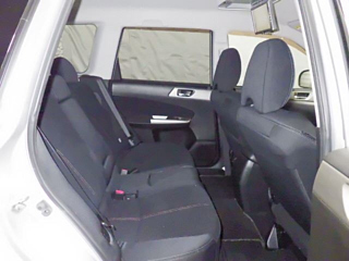 SUBARU FORESTER 2010