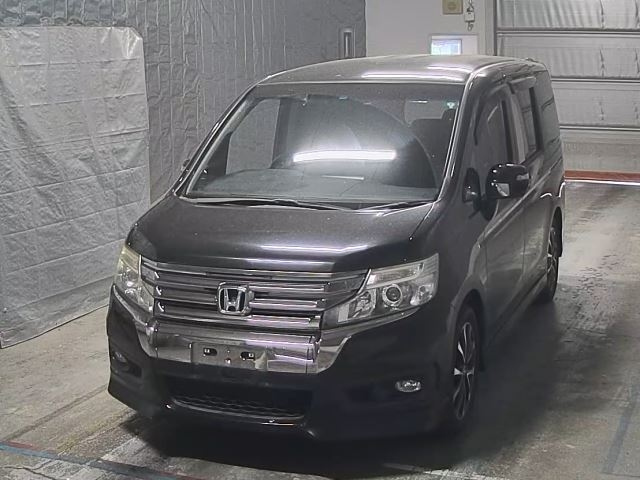 HONDA STEP WAGON 2014