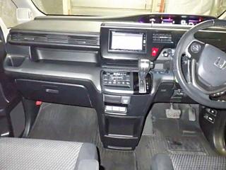 HONDA STEP WAGON 2017