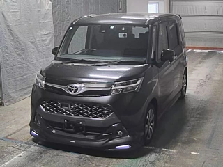 TOYOTA ROOMY 2017