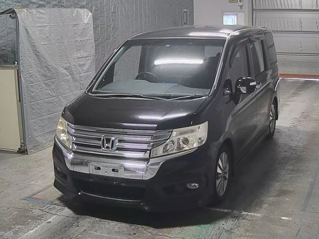 HONDA STEP WAGON 2013