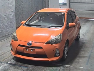 TOYOTA AQUA 2012