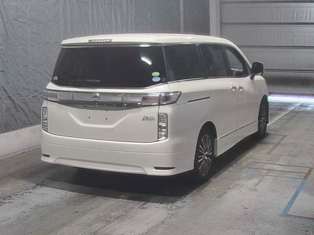 NISSAN ELGRAND 2018