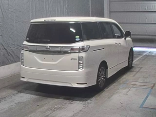 NISSAN ELGRAND 2018