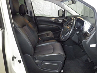 NISSAN ELGRAND 2018