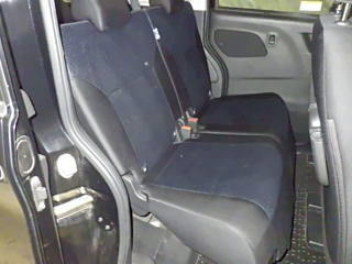 NISSAN ROOX 2020