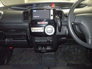 DAIHATSU TANTO 2013