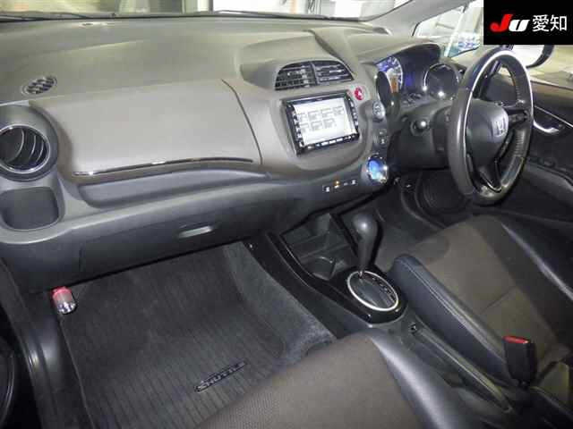 HONDA FIT SHUTTLE 2011