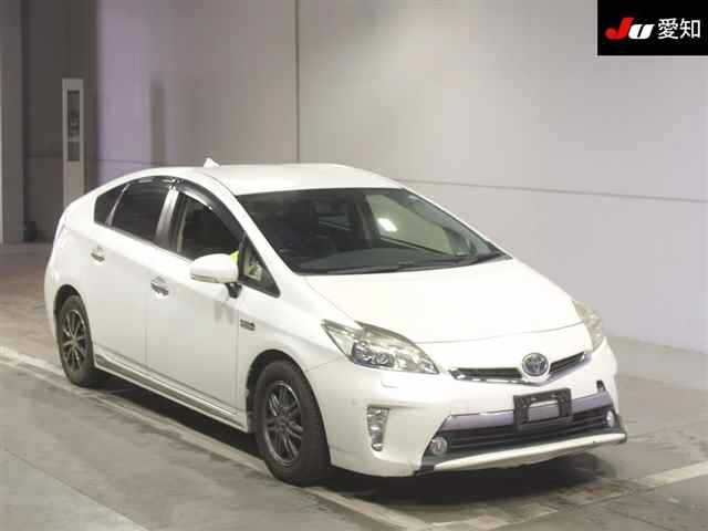 TOYOTA PRIUS PHV 2013
