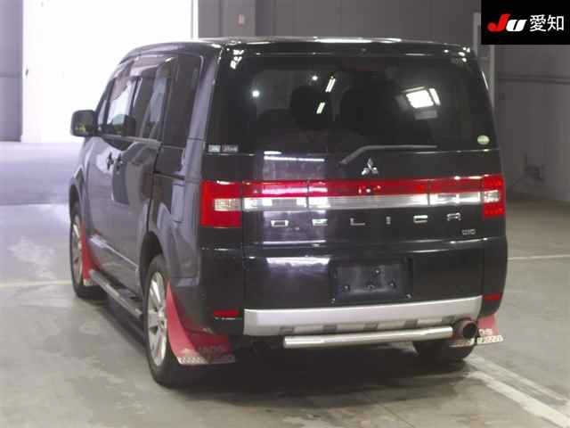 MITSUBISHI DELICA D5 2016
