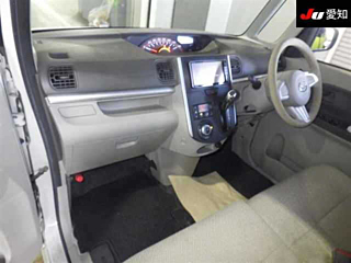 DAIHATSU TANTO 2013