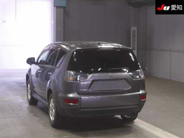 MITSUBISHI OUTLANDER 2011