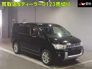 MITSUBISHI DELICA D5 2012