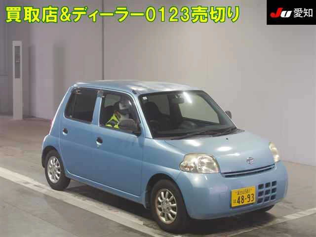 DAIHATSU ESSE 2011