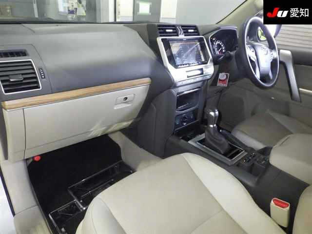 TOYOTA LAND CRUISER PRADO 2022