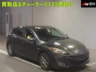 MAZDA AXELA 2010