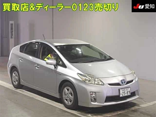 TOYOTA PRIUS 2011