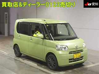 DAIHATSU TANTO 2012