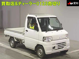MITSUBISHI MINICAB TRUCK 2012