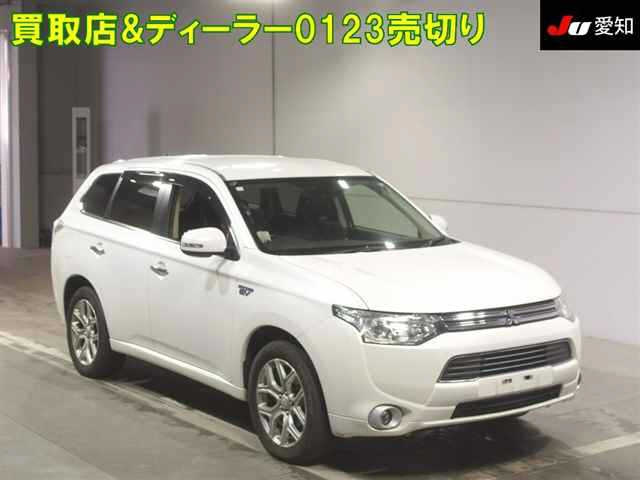 MITSUBISHI OUTLANDER PHEV 2013