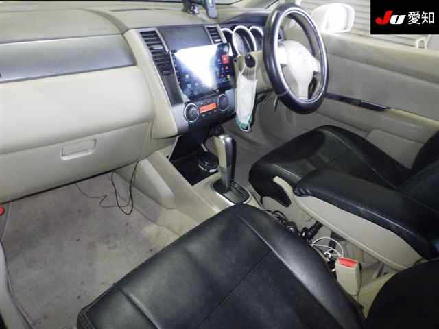 NISSAN TIIDA 2009