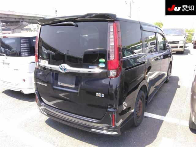 TOYOTA ESQUIRE 2015