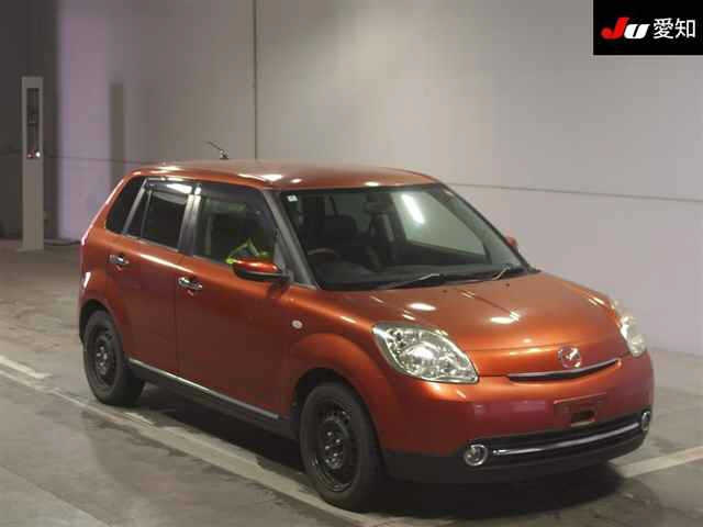MAZDA VERISA 2010