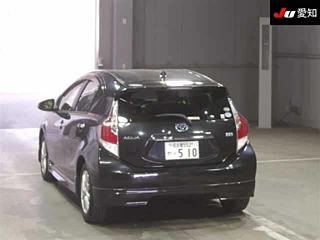 TOYOTA AQUA 2016