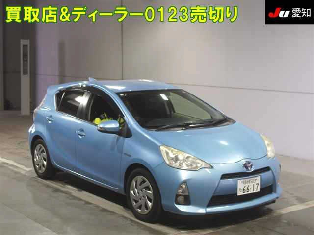 TOYOTA AQUA 2012