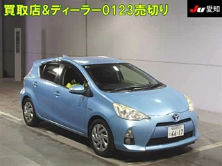 TOYOTA AQUA 2012