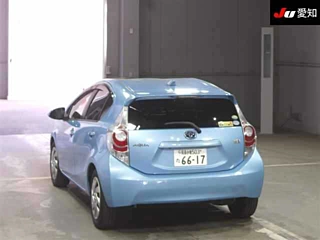 TOYOTA AQUA 2012