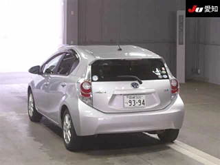 TOYOTA AQUA 2012