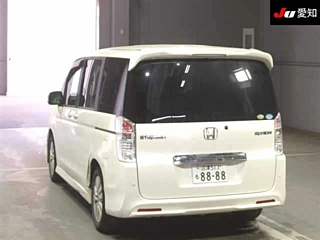HONDA STEP WAGON 2010