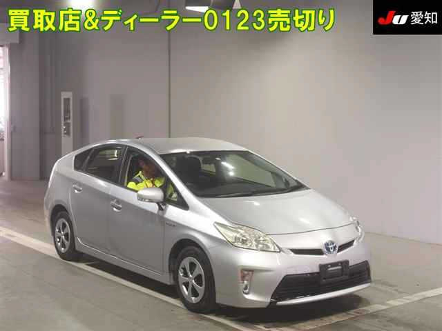 TOYOTA PRIUS 2014
