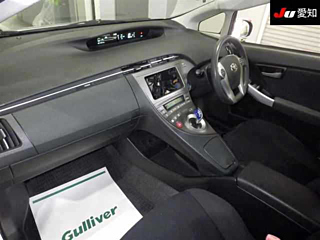 TOYOTA PRIUS 2014