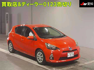 TOYOTA AQUA 2012