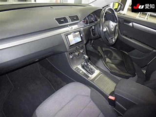 VOLKSWAGEN PASSAT VARIANT 2014