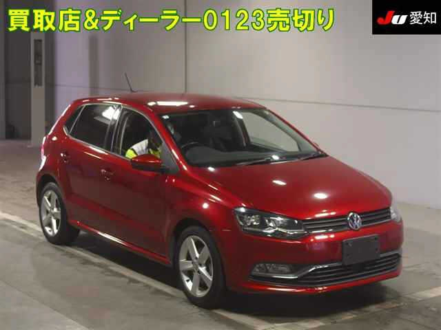 VOLKSWAGEN POLO 2016