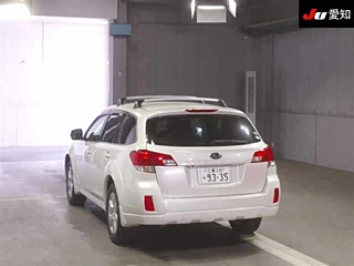 SUBARU LEGACY OUTBACK 2011