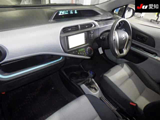 TOYOTA AQUA 2012