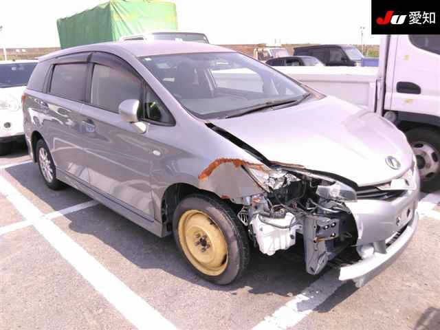 TOYOTA WISH 2010